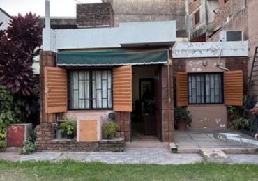 CASA 2 DORM CALLE CHURRUARIN Y 3 DE FEBRERO 